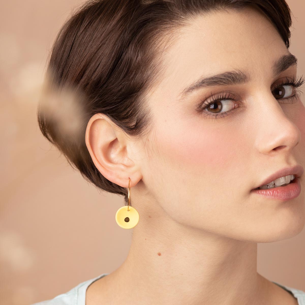 Boucles D'oreilles Créoles Libellule Dorées – Longueur 31 Mm, Style Mignon Et Tendance, Cadeau Pour Femme Ou Fille